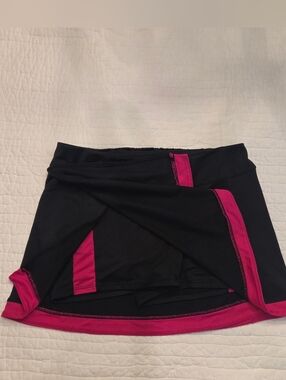 C9 Champion Black Activewear Skort with Pink Logo Accents Size Small